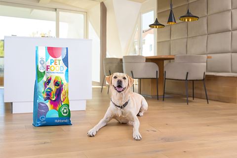 Labrador Dog with Huhtamaki Dry Pet Food Bag 