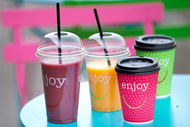 plastic drinking cups with lids